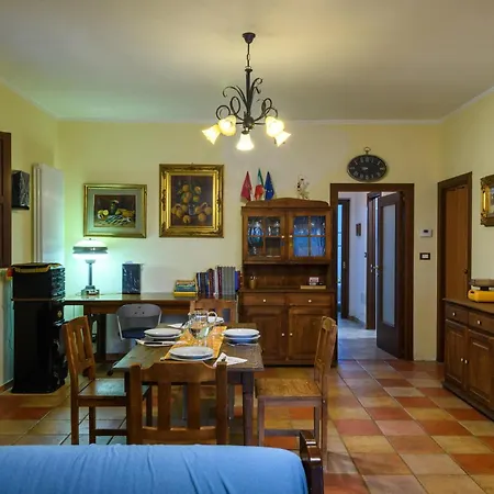 2 Bedroom In Morro D'oro Te * Pagliare