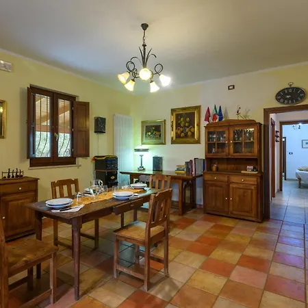 2 Bedroom In Morro D'oro Te Casa vacanze Pagliare