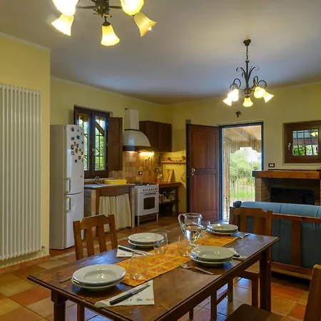 Casa vacanze 2 Bedroom In Morro D'oro Te Pagliare